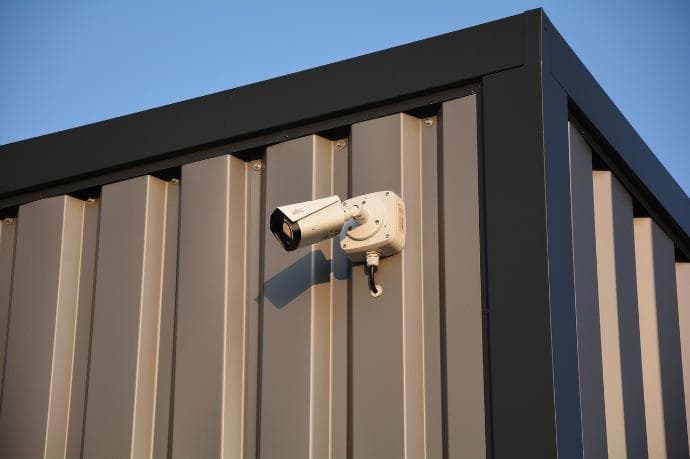 Caméra installée sur bâtiment